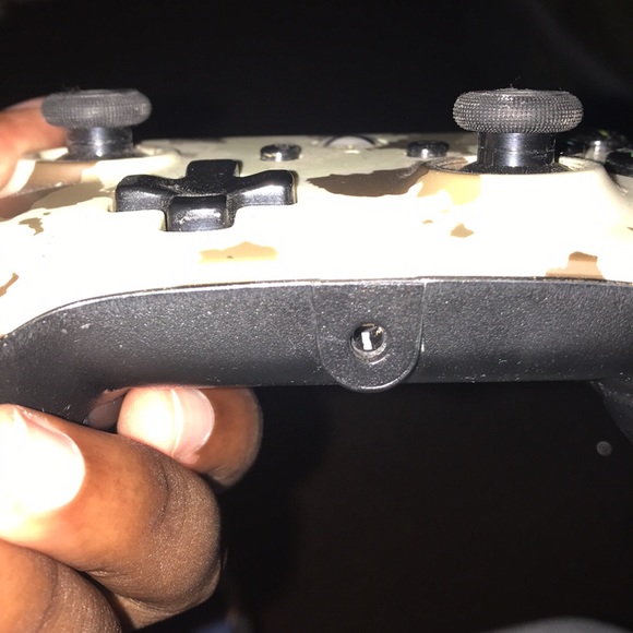 Controller Camo Wired Controller (no wire) - Picture 3 of 6